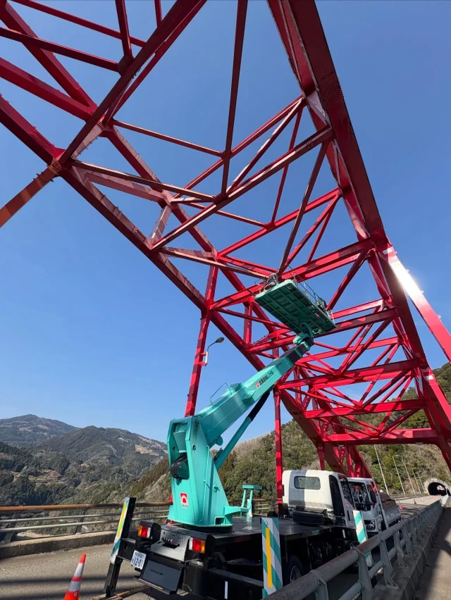 令和7年度干支大橋
本日着工となりました
干支大橋、最後の工区です！
#森塗装株式会社 #宮崎市 #塗装工 #橋梁塗装工 #干支大橋